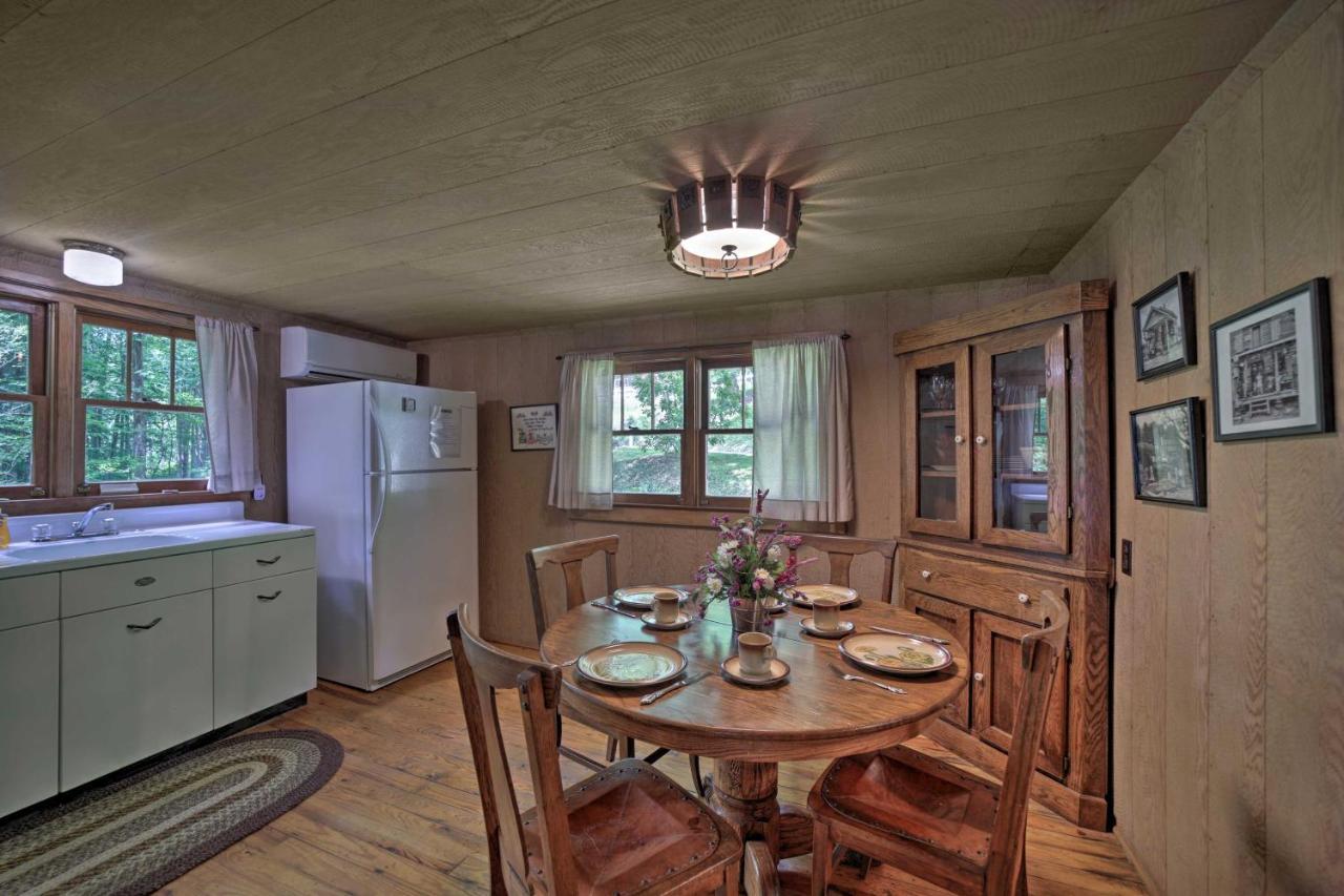 Historic Cabin Grill And Hiking Trail Access! Bryson City Buitenkant foto