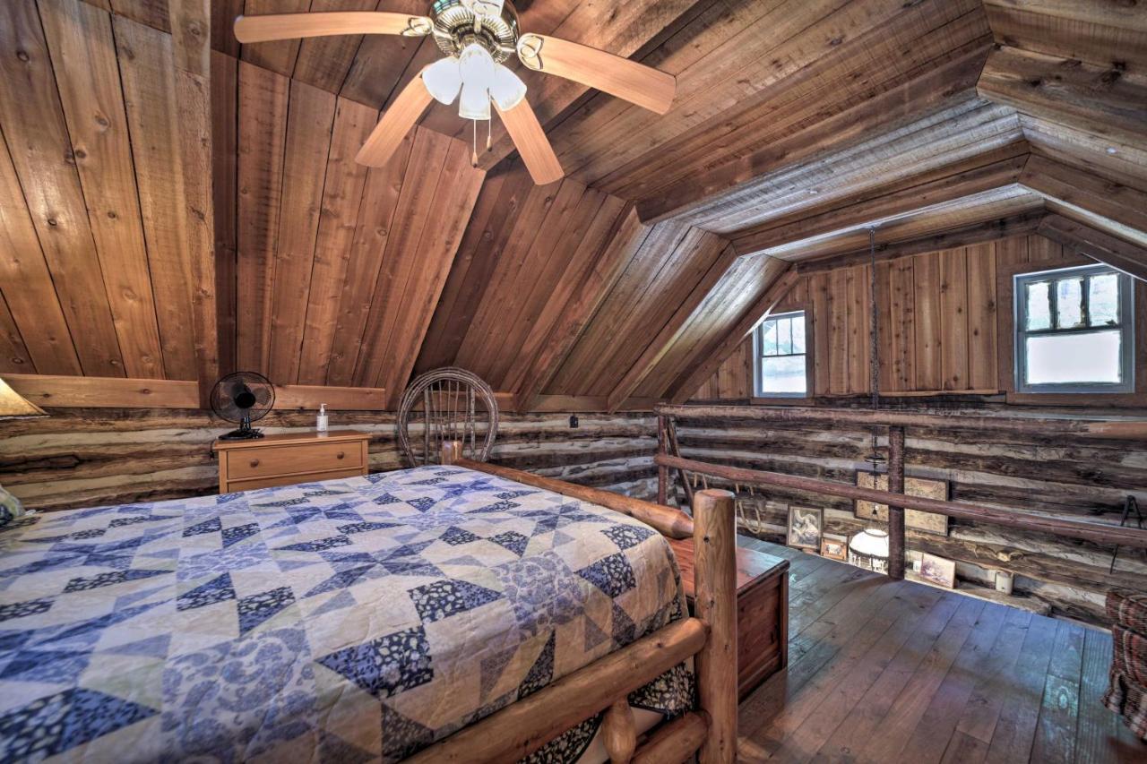 Historic Cabin Grill And Hiking Trail Access! Bryson City Buitenkant foto