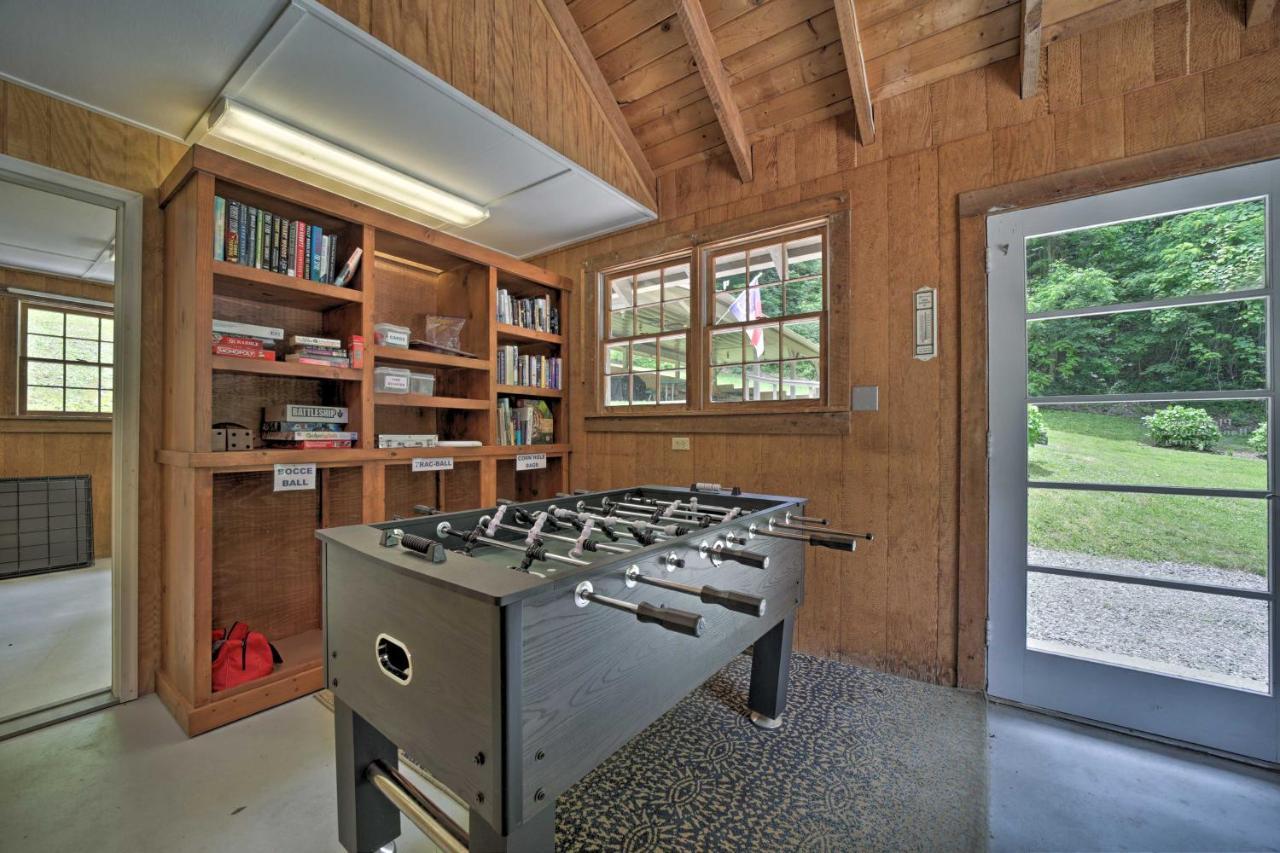 Historic Cabin Grill And Hiking Trail Access! Bryson City Buitenkant foto