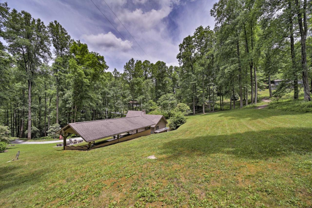 Historic Cabin Grill And Hiking Trail Access! Bryson City Buitenkant foto